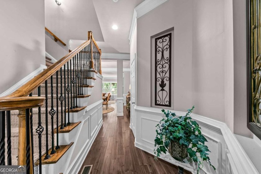 FEE SIMPLE townhome in MINT CONDITION offering one of the - photo 26