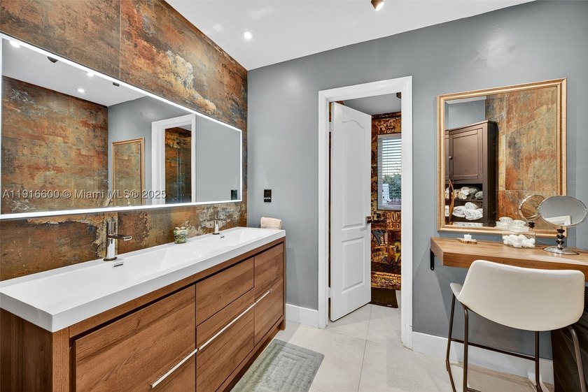 Where luxury, comfort, and family living come together-welcome - photo 29