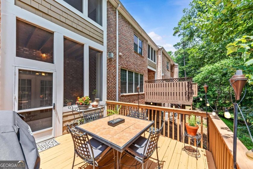 FEE SIMPLE townhome in MINT CONDITION offering one of the - photo 49