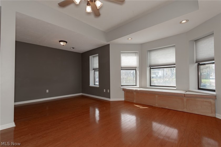 Welcome home to this beautifully updated 2 bedroom, 2 bathroom - photo 12