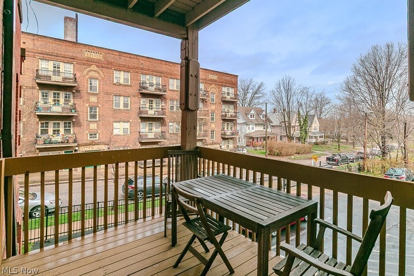 Welcome home to this beautifully updated 2 bedroom, 2 bathroom - photo 35