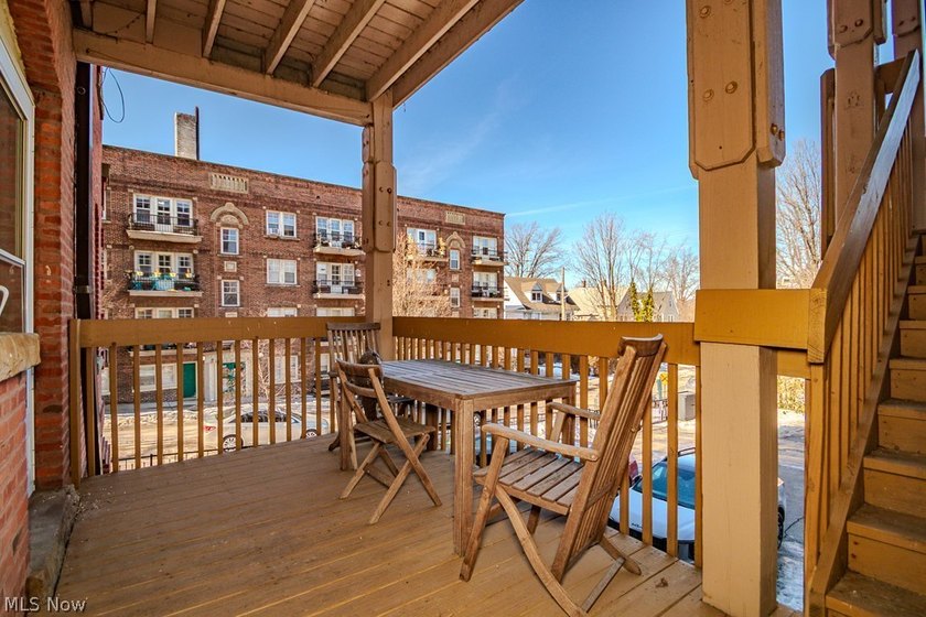 Welcome home to this beautifully updated 2 bedroom, 2 bathroom - photo 36