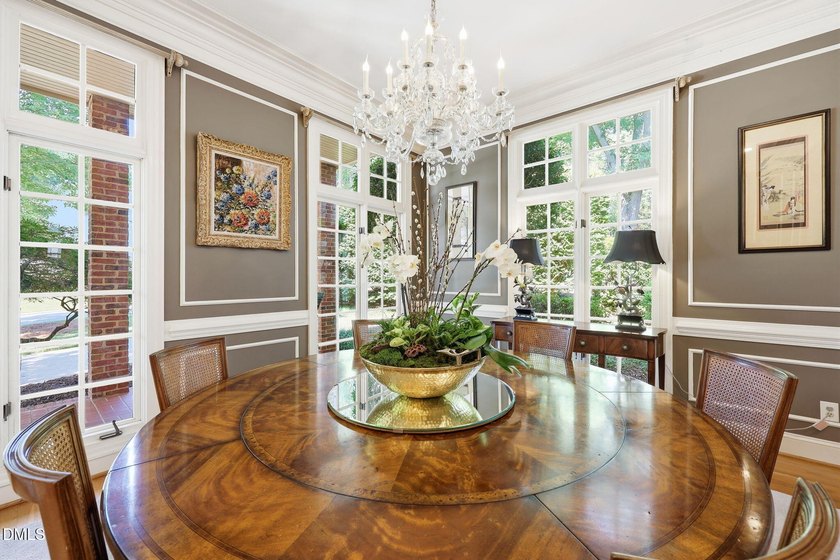 Quietly tucked away in North Ridge, this custom estate captures - photo 13