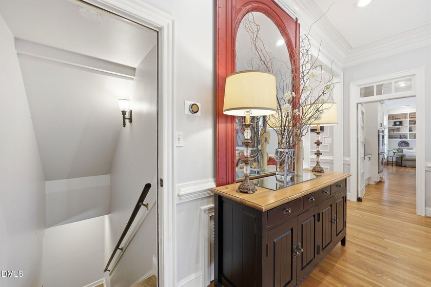 Quietly tucked away in North Ridge, this custom estate captures - photo 32