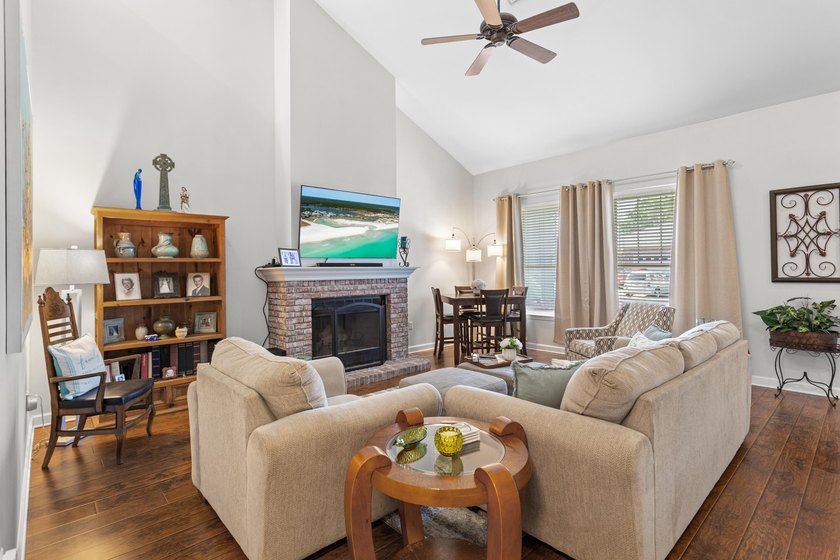 This beautiful and well-maintained 4-bedroom, 2.5-bath home is - photo 13