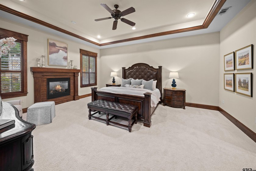 Welcome to 6987 Canal St. in the prestigious Oak Hollow - photo 15