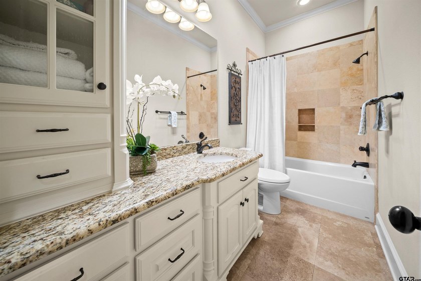Welcome to 6987 Canal St. in the prestigious Oak Hollow - photo 23