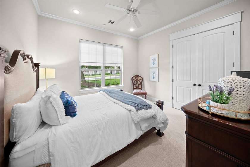 Welcome to 6987 Canal St. in the prestigious Oak Hollow - photo 24