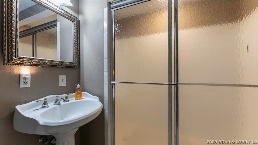 Welcome home to this spacious and beautifully updated 5-bedroom - photo 25
