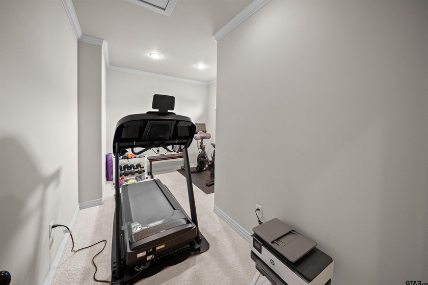 Welcome to 6987 Canal St. in the prestigious Oak Hollow - photo 27