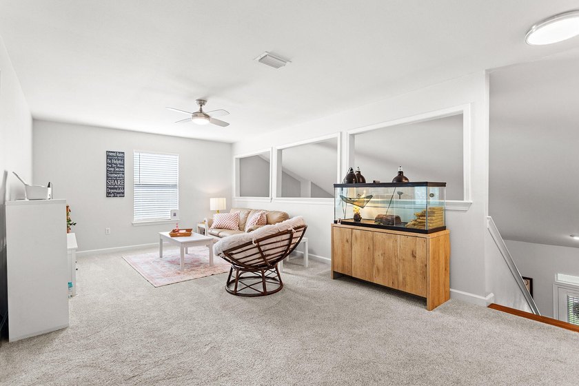 This beautiful and well-maintained 4-bedroom, 2.5-bath home is - photo 36