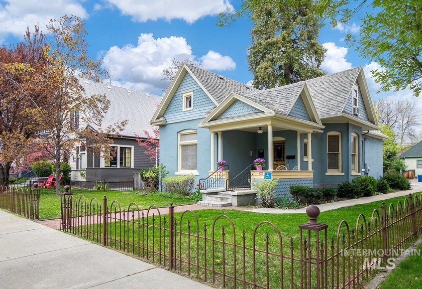 Situated in the heart of Boise, this property provides - photo 2