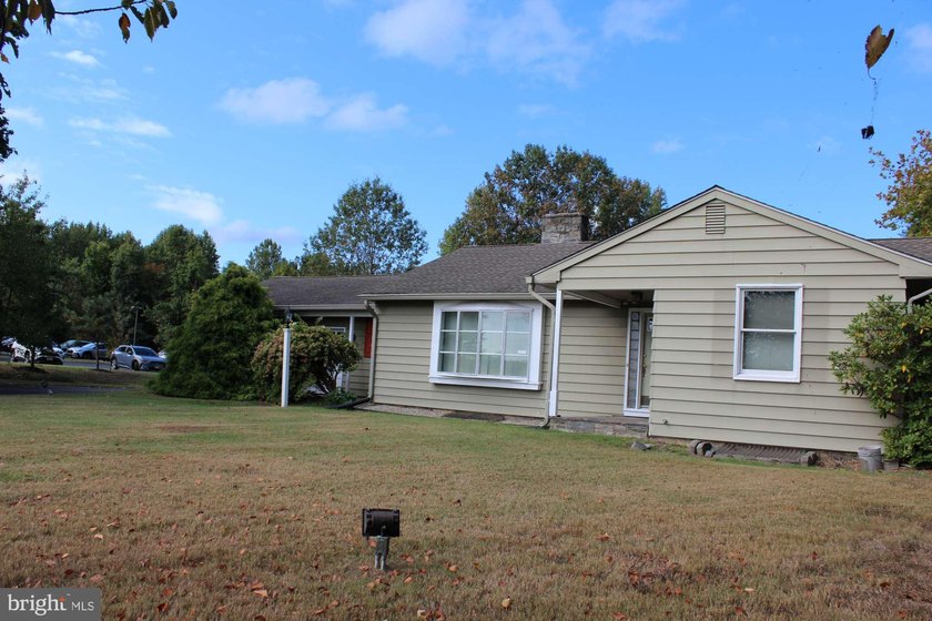 Commercial Opportunity with Flexibility and Visibility!! Located - photo 15