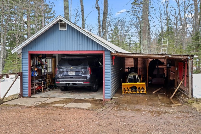 Well-maintained 3BR/1BA home on the serene, no-public-access - photo 18