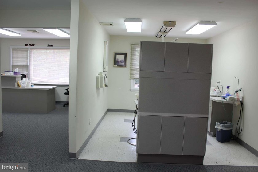 Commercial Opportunity with Flexibility and Visibility!! Located - photo 21