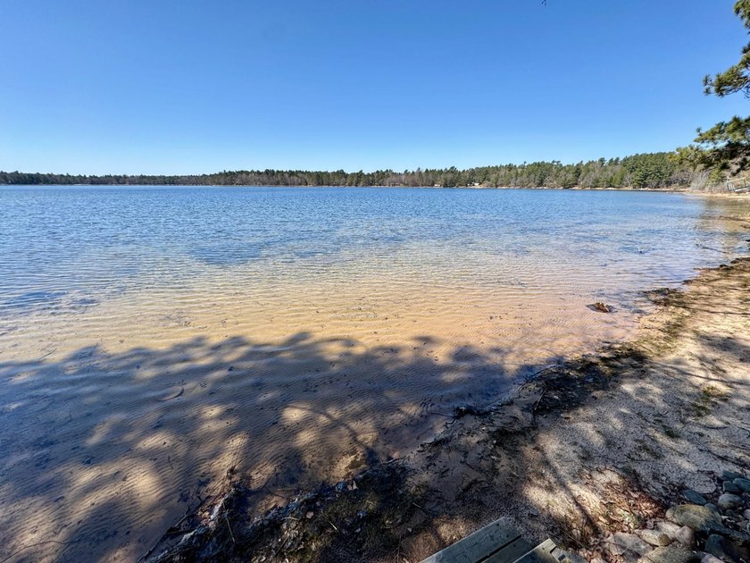 Well-maintained 3BR/1BA home on the serene, no-public-access - photo 22