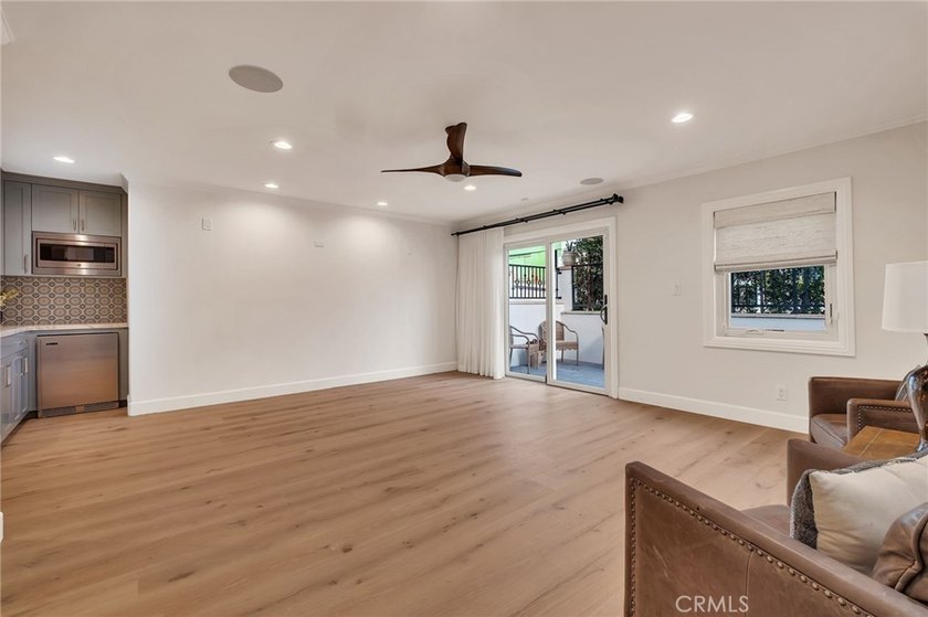 LOCATED JUST FOUR HOUSES FROM THE STRAND, this beautifully - photo 47
