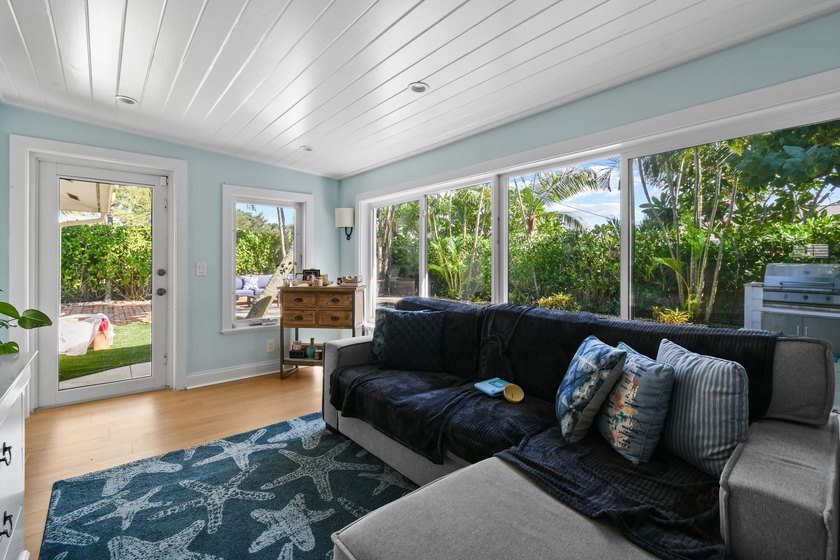 Located in one of the more desirable areas in all of North Palm - photo 4