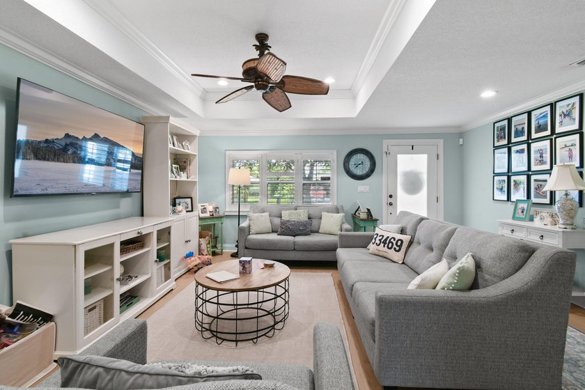 Located in one of the more desirable areas in all of North Palm - photo 9