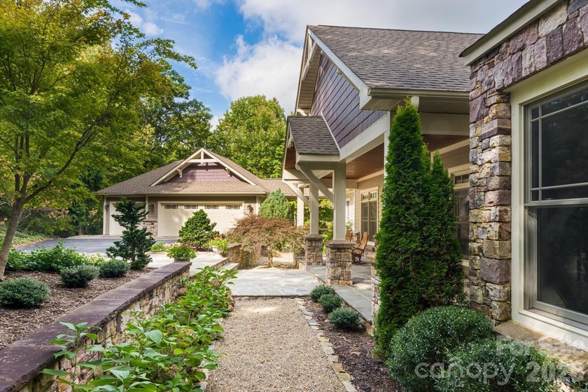 Luxury Mountain Architectural Masterpiece with Unmatched Detail - photo 3