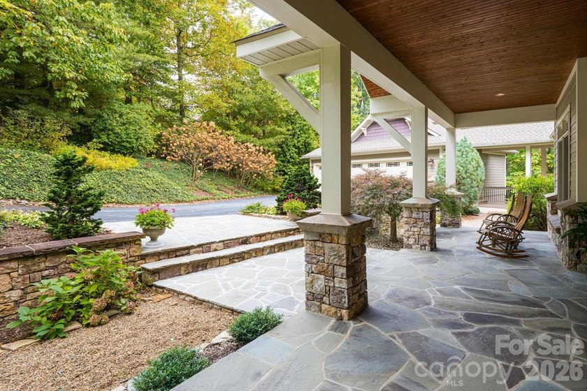 Luxury Mountain Architectural Masterpiece with Unmatched Detail - photo 4