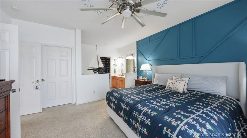 Right in the heart of Osage Beach, this Lands' End condo puts - photo 18