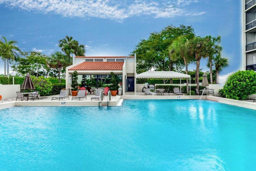 Beautiful furnished 2 bedroom 2 bath unit with open kitchen and - photo 20