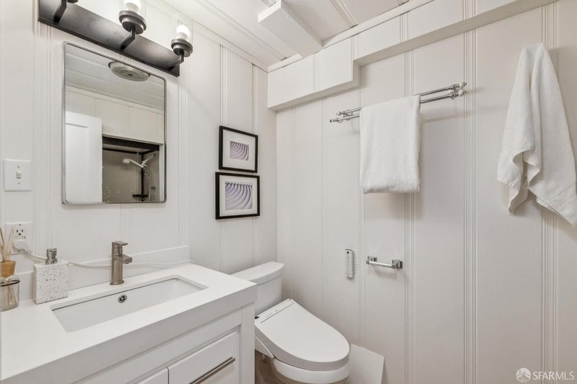 Introducing 1727 31st Avenue. This move-in ready designer home - photo 21