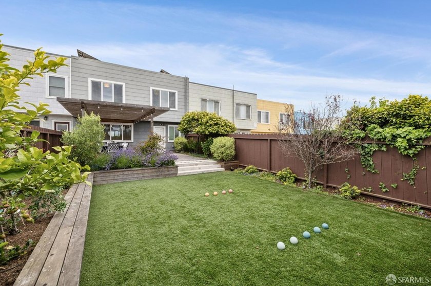 Introducing 1727 31st Avenue. This move-in ready designer home - photo 24