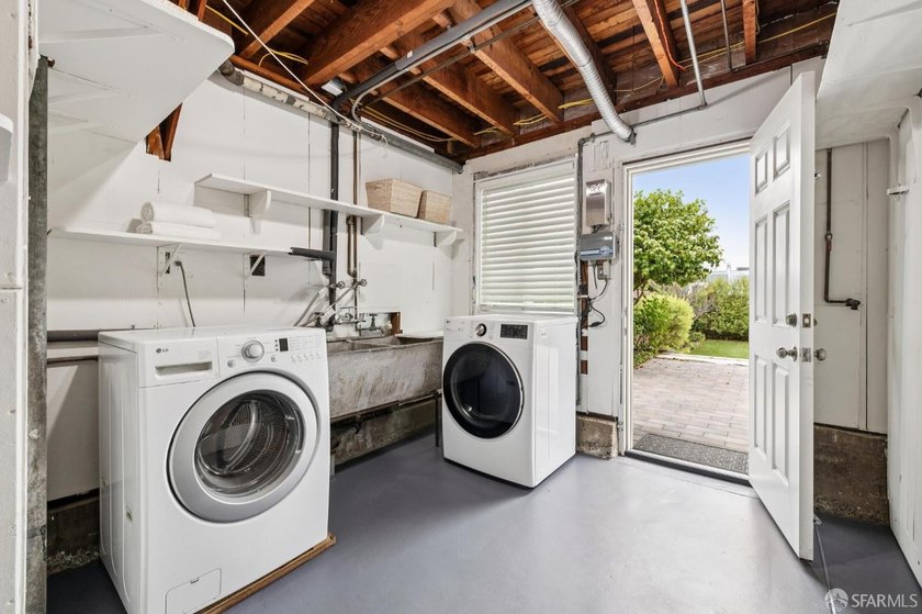 Introducing 1727 31st Avenue. This move-in ready designer home - photo 30