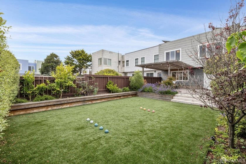 Introducing 1727 31st Avenue. This move-in ready designer home - photo 33
