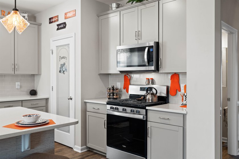 Built in 2021, this beautifully maintained 5-bedroom, 3.5-bath - photo 13