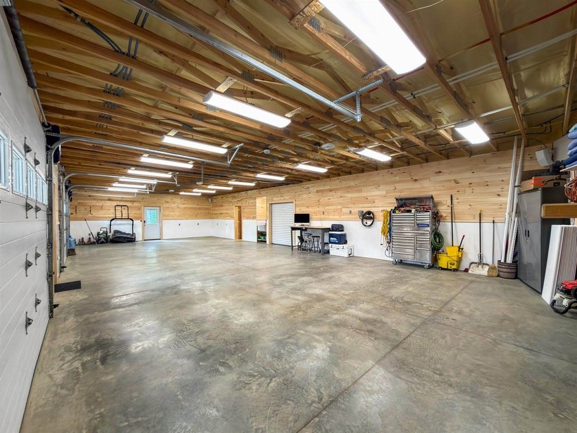 Experience one-of-a-kind luxury living with this exceptional - photo 17