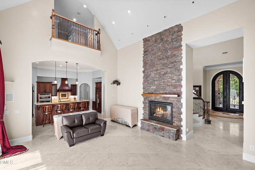Welcome to this exceptional luxury estate in the prestigious The - photo 17