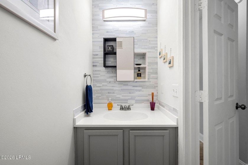 Fabulous features set this Brookshire model apart! This end-unit - photo 22