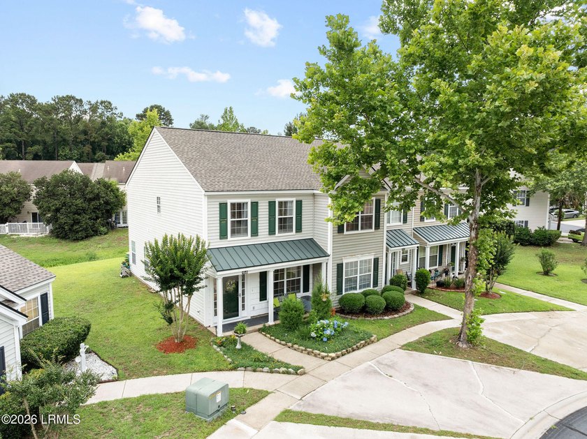 Fabulous features set this Brookshire model apart! This end-unit - photo 25