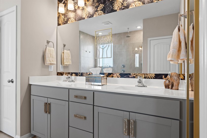 Built in 2021, this beautifully maintained 5-bedroom, 3.5-bath - photo 25
