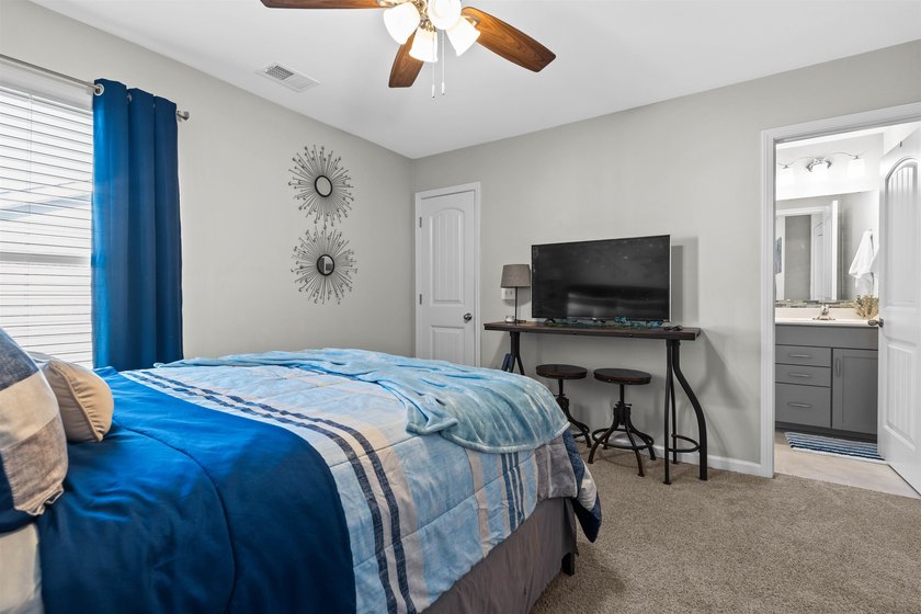 Built in 2021, this beautifully maintained 5-bedroom, 3.5-bath - photo 30