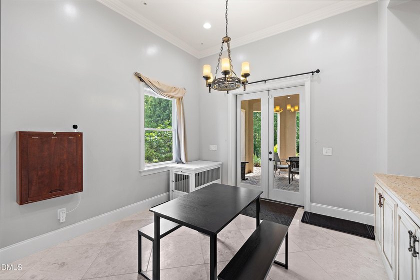 Welcome to this exceptional luxury estate in the prestigious The - photo 31