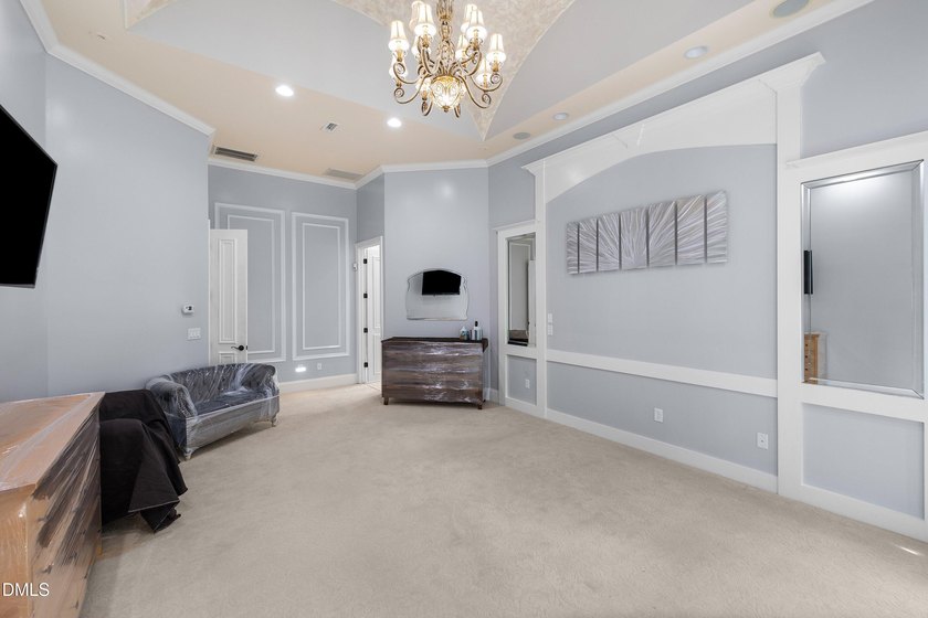 Welcome to this exceptional luxury estate in the prestigious The - photo 42