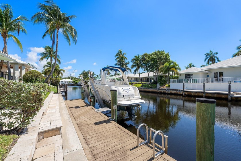 Beautifully remodeled waterfront home in sought-after Camino - photo 33