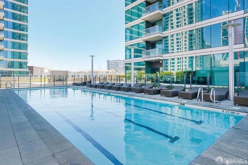 Welcome to The Harrison, where modern urban luxury meets - photo 22