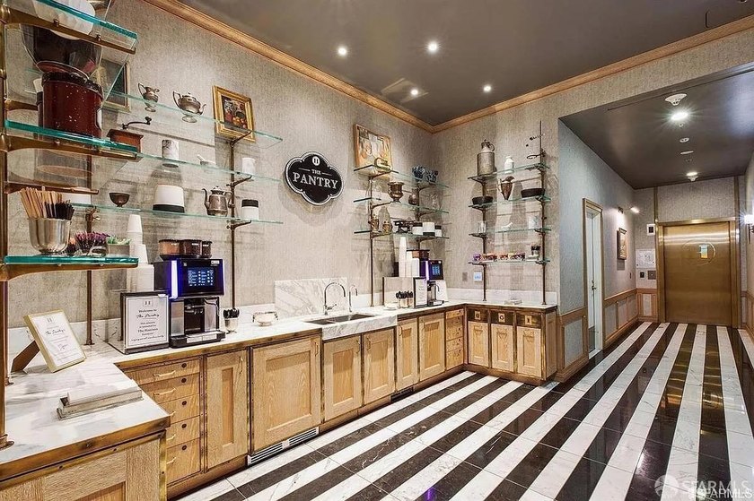 Welcome to The Harrison, where modern urban luxury meets - photo 27