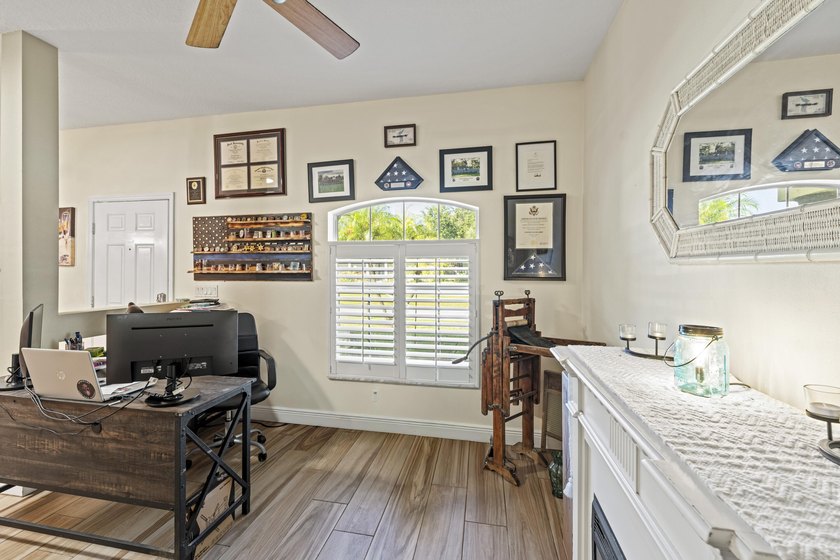 Your Florida Home Awaits! This beautiful concrete block - photo 9