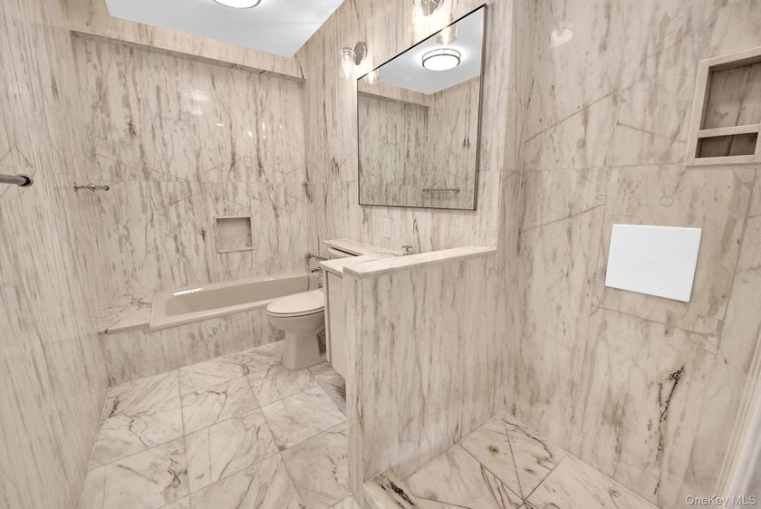 Welcome to this extraordinary, updated 3-bedroom, 3.5-bathroom - photo 24