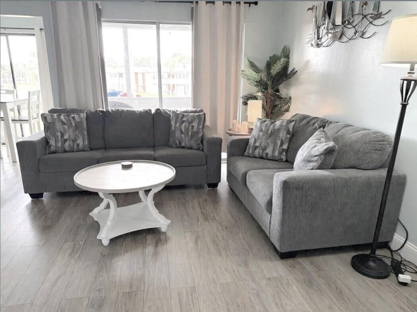 Extremely motivated seller! $2000.00 Buyer credit with - photo 3