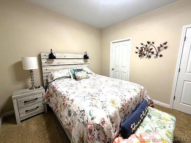 Introducing a peaceful, turn-key lakefront condo in CapeRoyale - photo 16