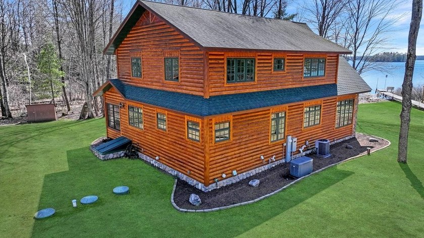 Stunning lake home on Turtle Flambeau Flowage w/ 13,000+ acres - photo 25