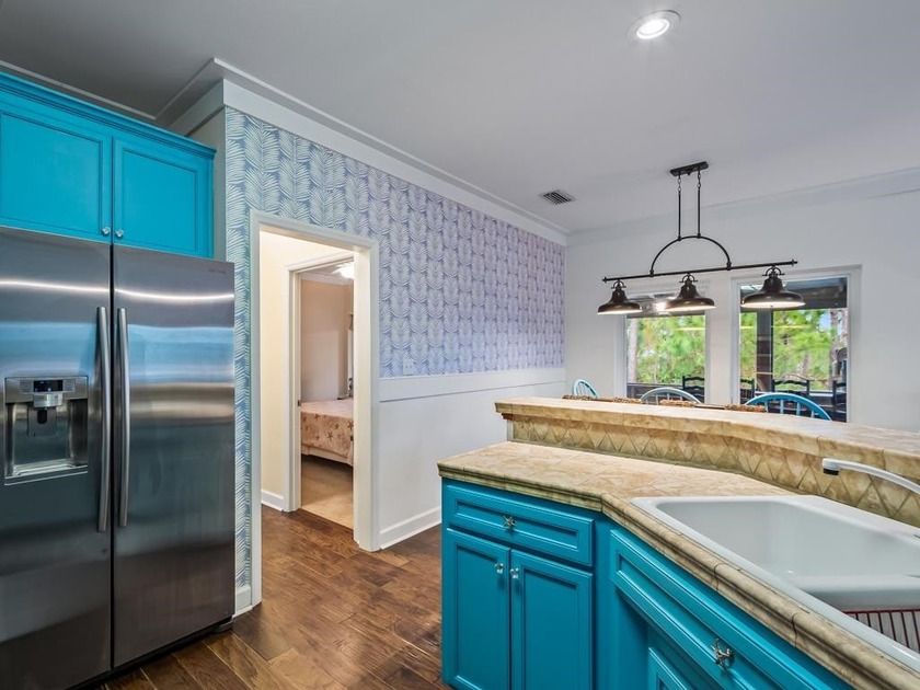 BRING BACK UP OFFERS!! Spectacular COASTAL 3 bedroom / 3 full - photo 11