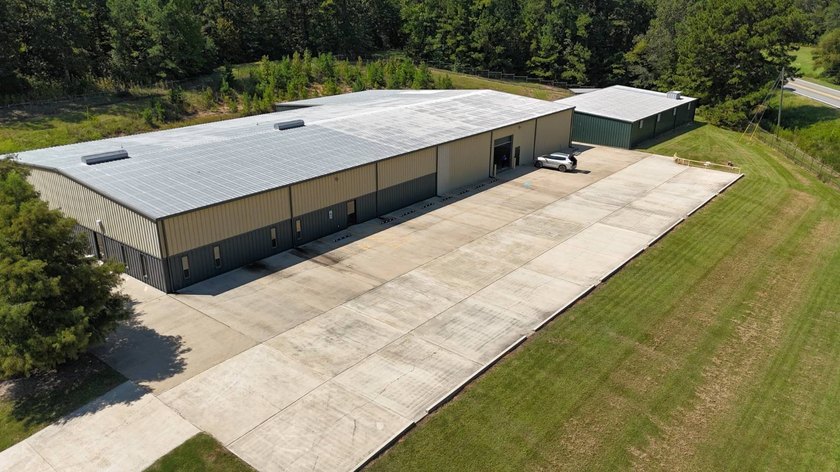 Commercial building on 4+/- acres on Hwy 191 near Negreet, LA - photo 16